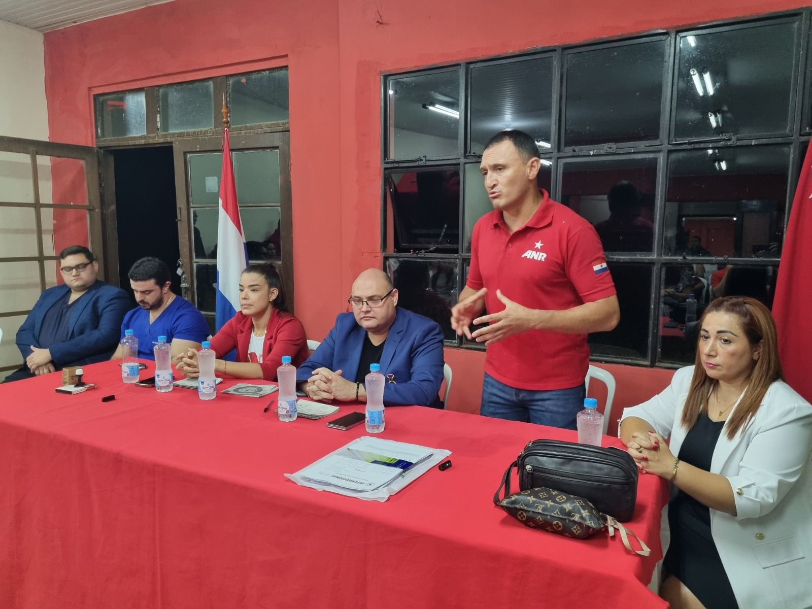 Política