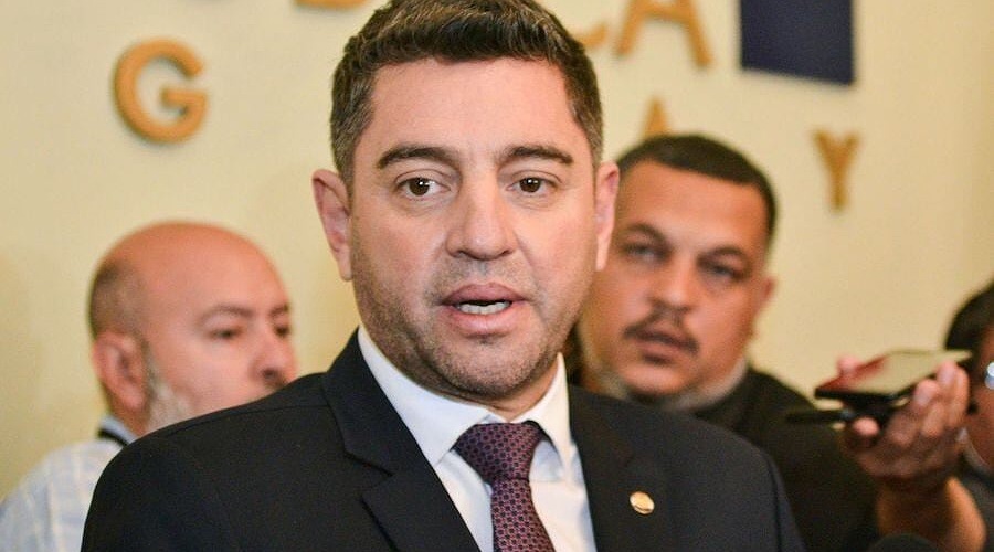 Política